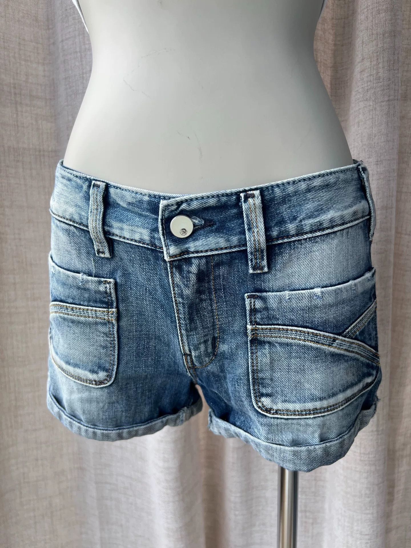 Diesel Diesel Washed Blue Low-Waist Denim Shorts Size 27" / US 4 / IT 40 - 3 Thumbnail