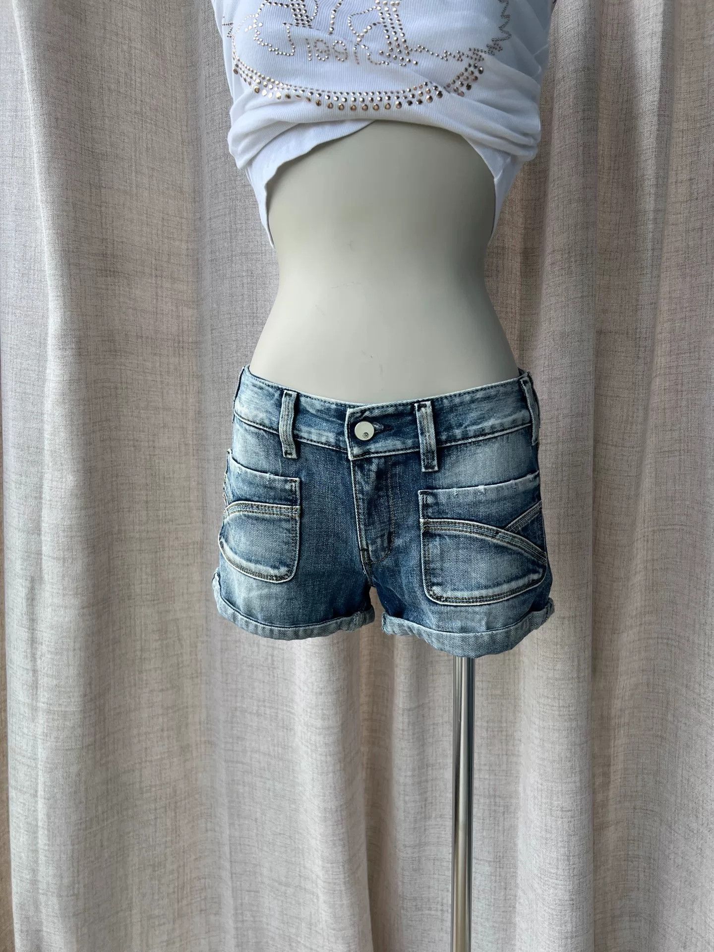 Diesel Diesel Washed Blue Low-Waist Denim Shorts Size 27" / US 4 / IT 40 - 2 Thumbnail