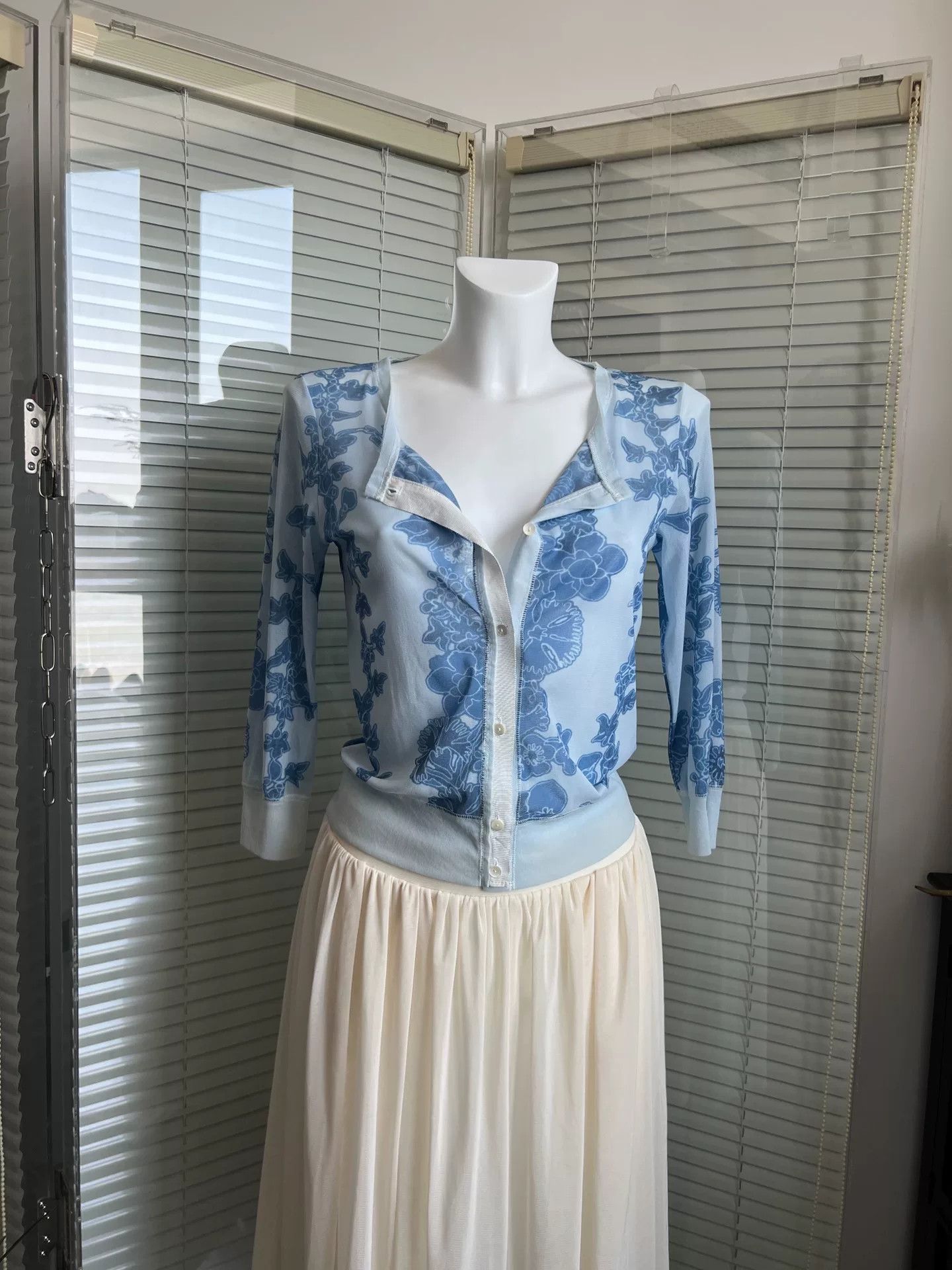 Vivienne Tam VIVIENNETAM Blue Porcelain Mesh Cardigan Size S / US 4 / IT 40 - 8 Thumbnail
