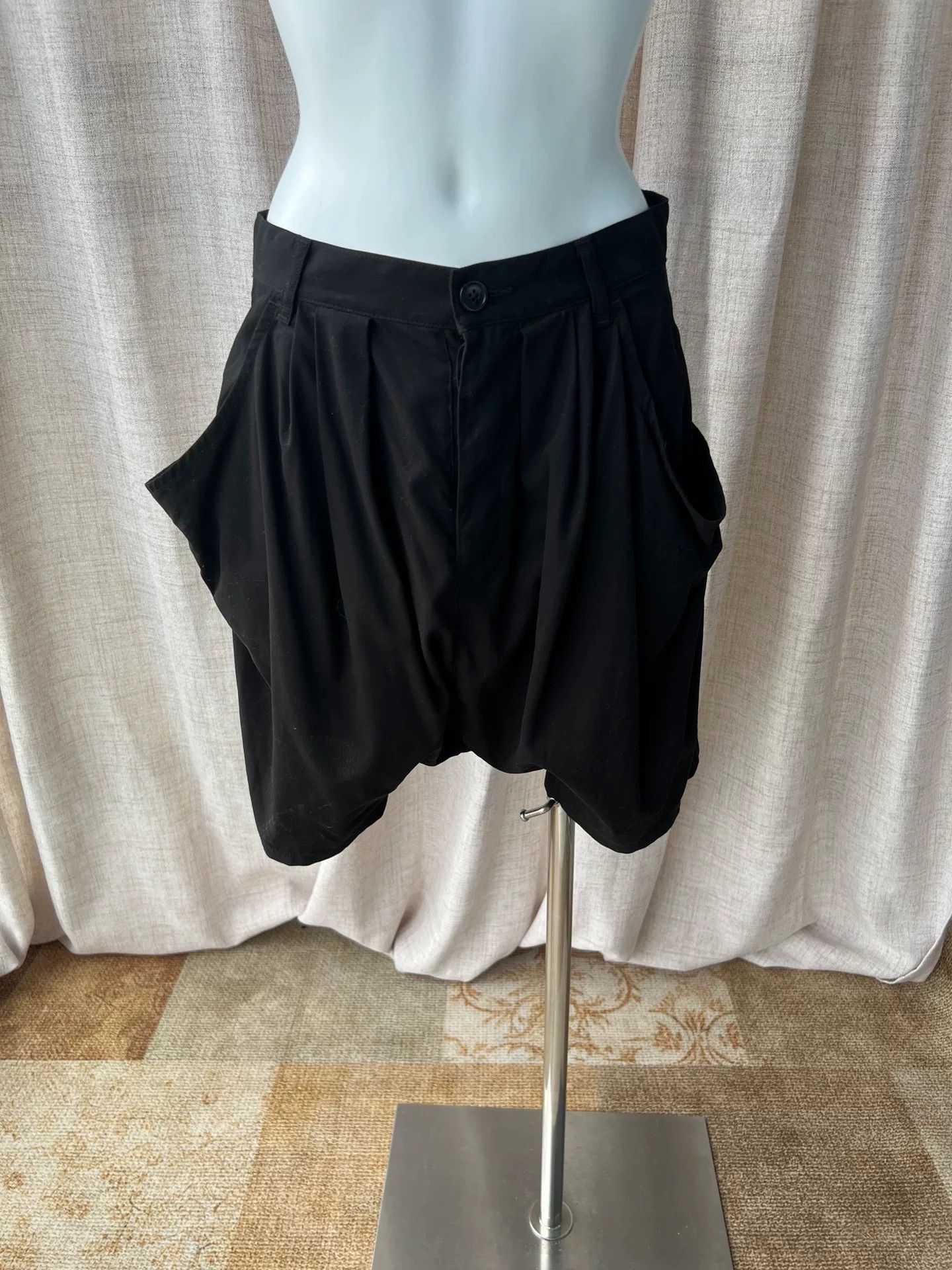 Zucca ZUCCA Japanese Cotton Irregular Black Shorts Size US 30 / EU 46 - 6 Thumbnail