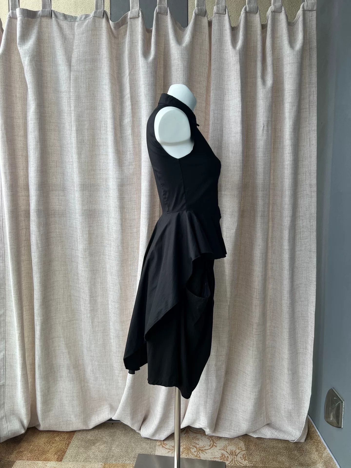 ROSE IN GOOD FAITH Court Style Sleeveless Swallowtail Shirt Size XS / US 0-2 / IT 36-38 - 4 Thumbnail