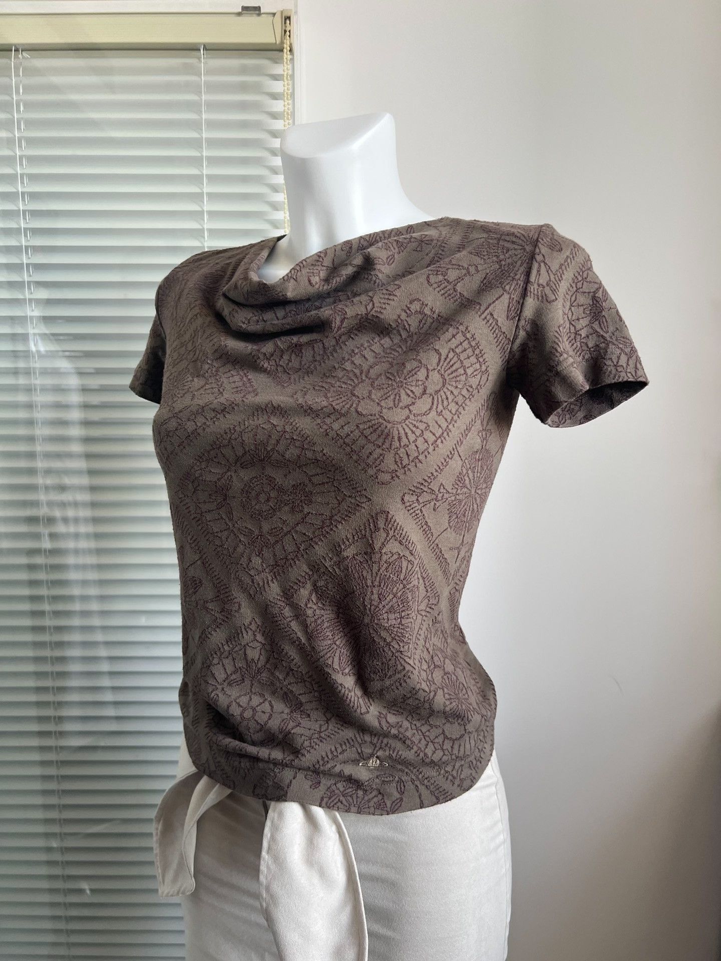 Vivienne Westwood Vivienne Westwood Totem Embroidery Cowl T-Shirt Size S / US 4 / IT 40 - 3 Thumbnail
