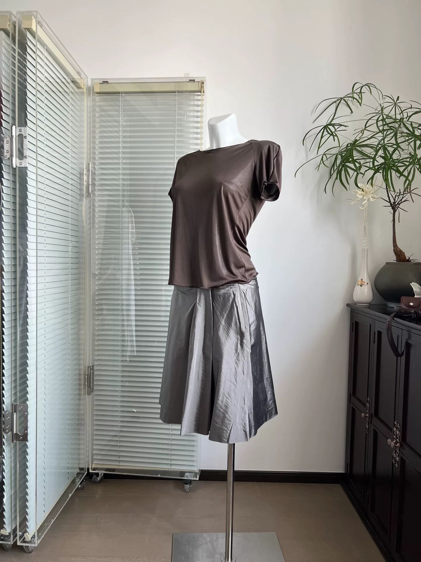 Armani Armani Vintage Brown Iridescent T-shirt Size S / US 4 / IT 40 - 2 Thumbnail