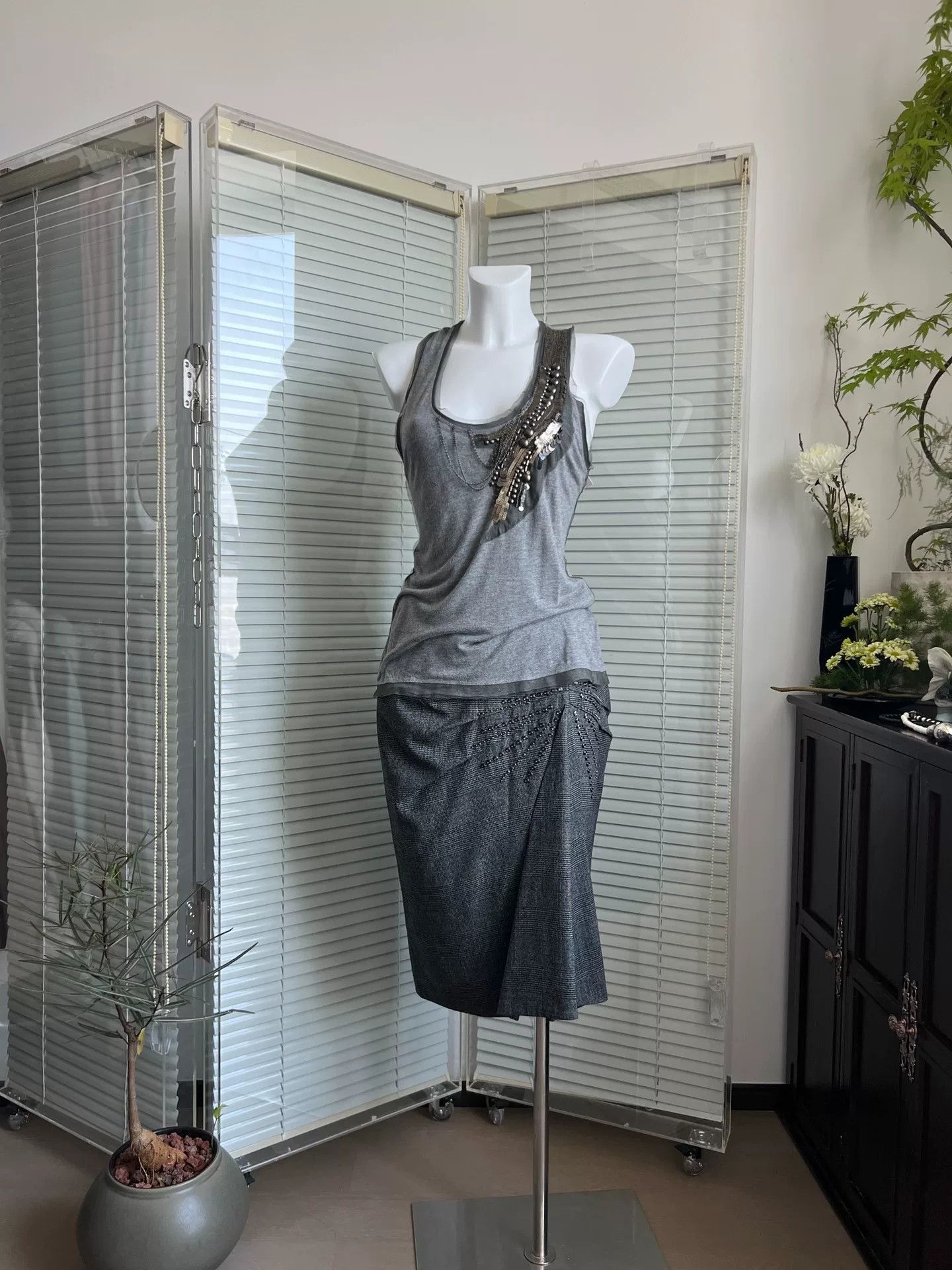 Max Mara Max Mara Gray Houndstooth Pleated Skirt Size 40" / US 18 - 8 Thumbnail