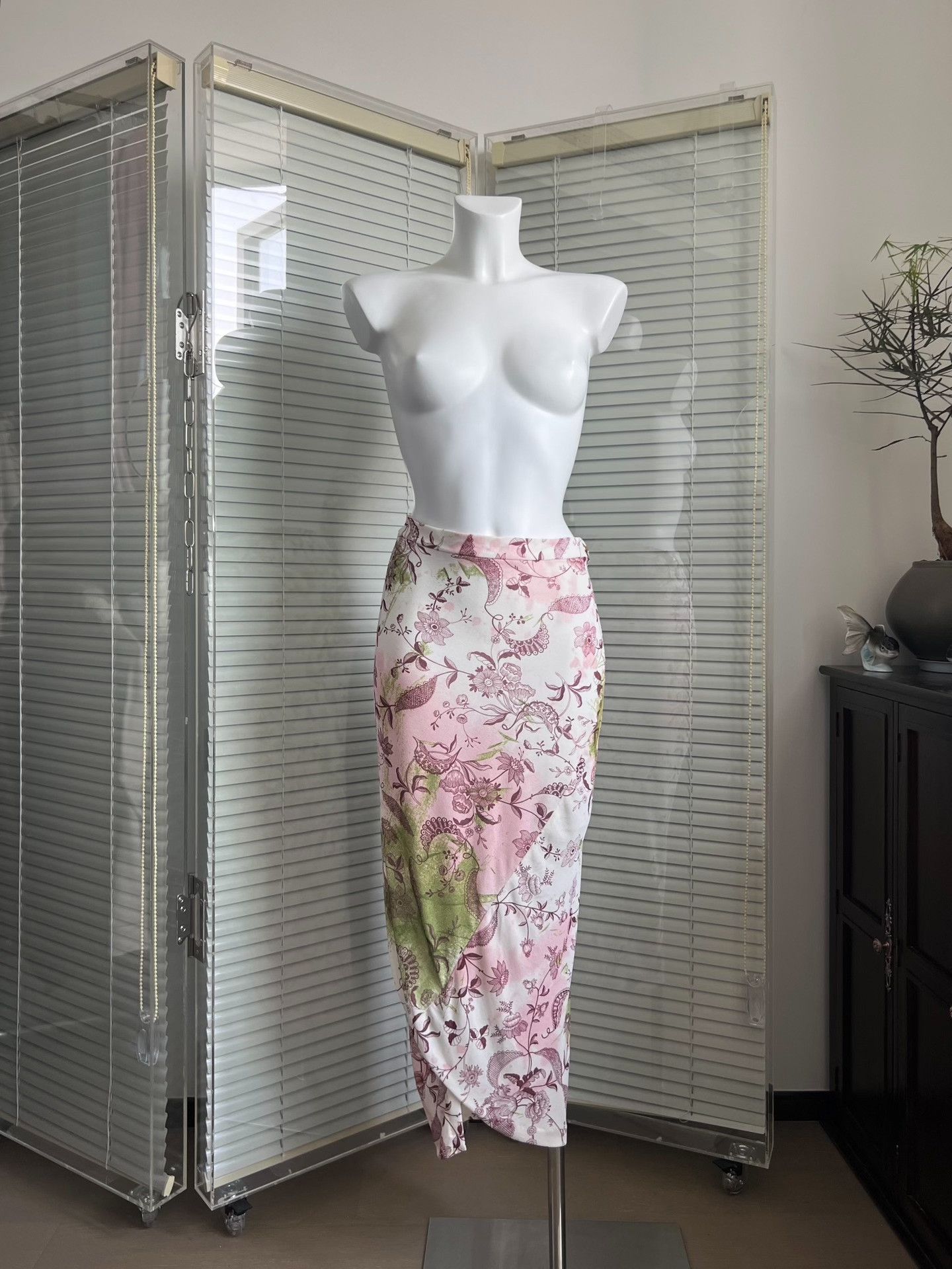Vivienne Westwood Vivienne Westwood Gold Label Irregular Skirt Size 38" / US 16 / IT 52 - 3 Thumbnail