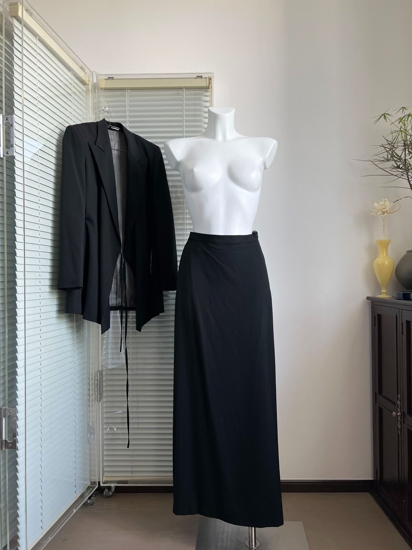 Jean Paul Gaultier Jean Paul Gaultier Black Suit Dress Set Size 40" / US 18 - 7 Thumbnail
