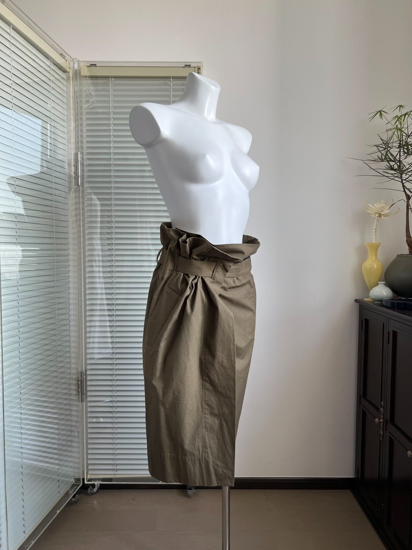 Vivienne Westwood Vivienne Westwood Green Pleated Straight Skirt Size 36" / US 14 / IT 50 - 2 Thumbnail