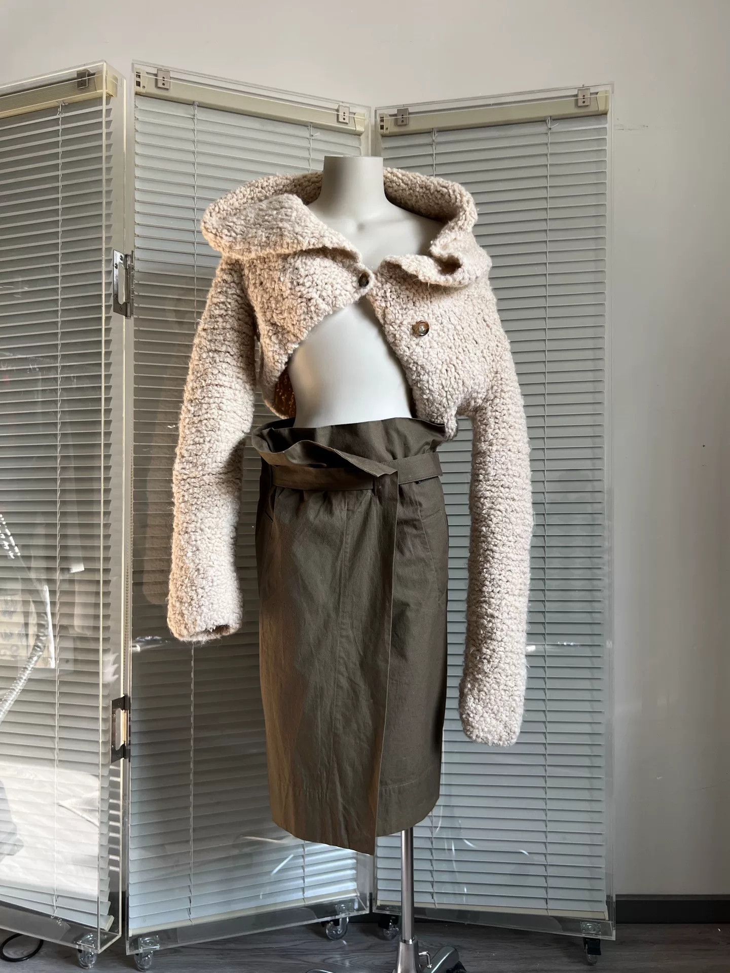 Vivienne Westwood Vivienne Westwood Green Pleated Straight Skirt Size 36" / US 14 / IT 50 - 7 Thumbnail