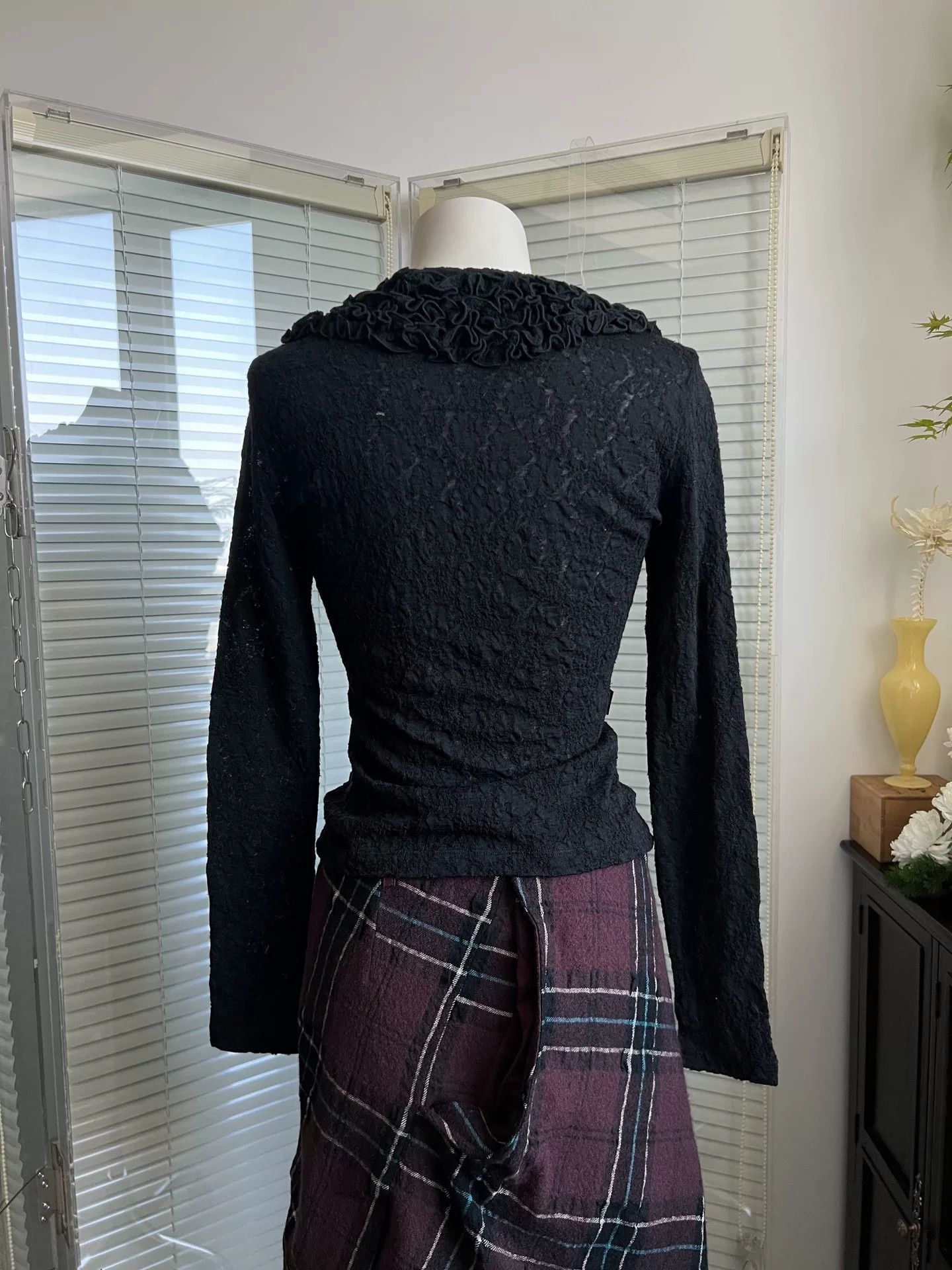 Moschino MOSCHINO Dark Lace Floral Knit Top Size M / US 6-8 / IT 42-44 - 6 Thumbnail