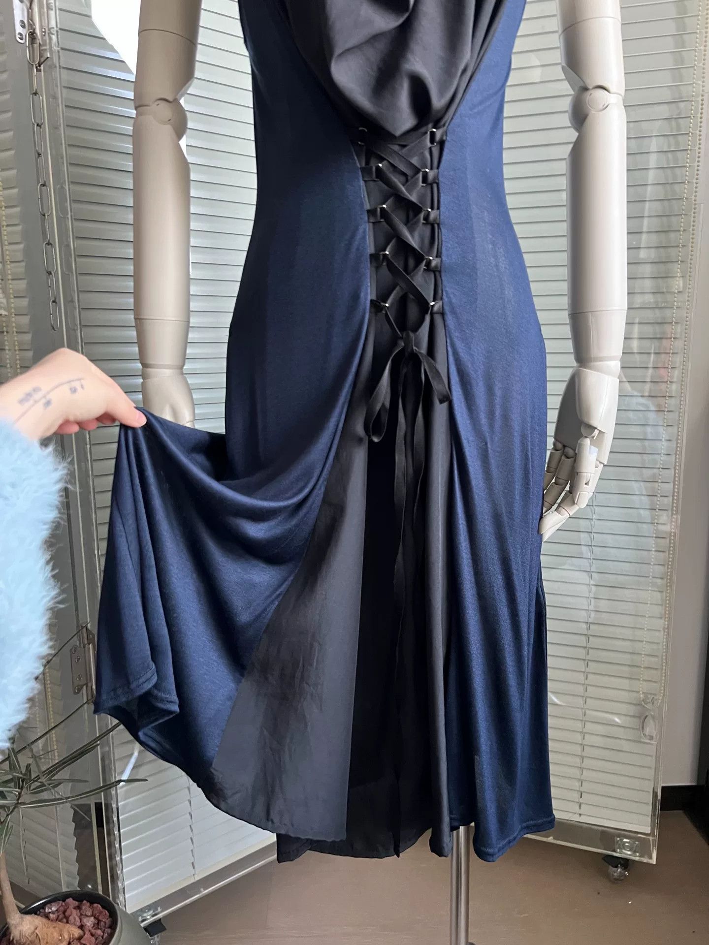 Limi Feu LIMIfeu Draped Neck Spliced Tie Strap Knit Dress Size S / US 4 / IT 40 - 6 Thumbnail