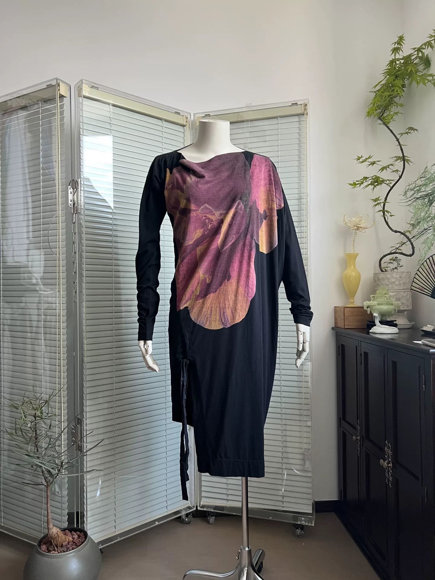 Vivienne Westwood Vivienne Westwood Floral Asymmetric Dress Size M / US 6-8 / IT 42-44 - 2 Thumbnail