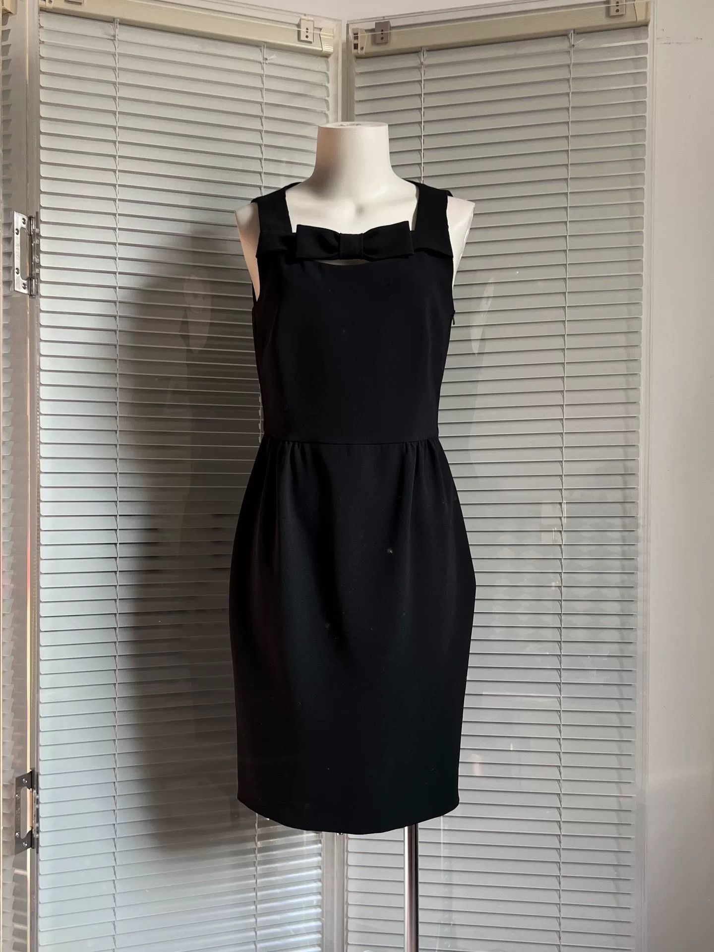 Boutique Moschino MOSCHINO Bow Vest Little Black Dress Size S / US 4 / IT 40 - 2 Thumbnail