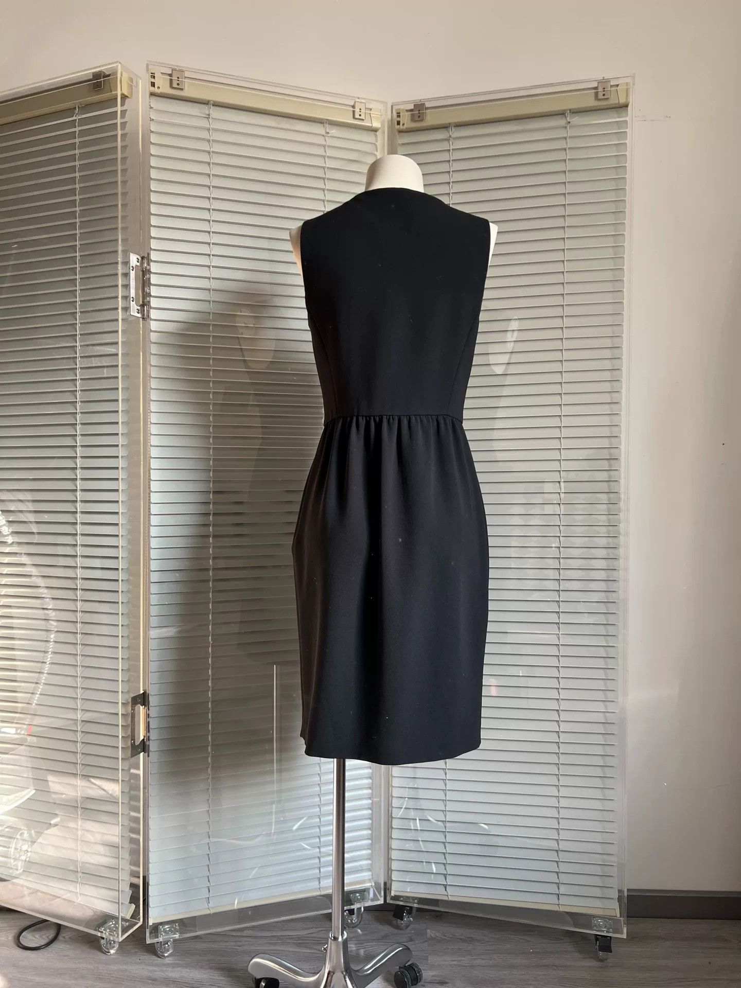 Boutique Moschino MOSCHINO Bow Vest Little Black Dress Size S / US 4 / IT 40 - 5 Thumbnail