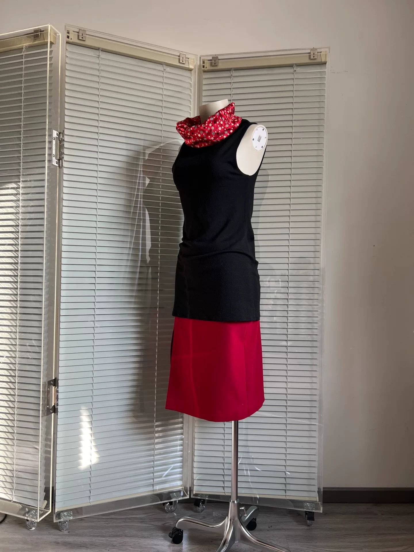 MAX&Co. MAX&Co High Neck Sleeveless Polka Dot Top Size L / US 10 / IT 46 - 2 Thumbnail