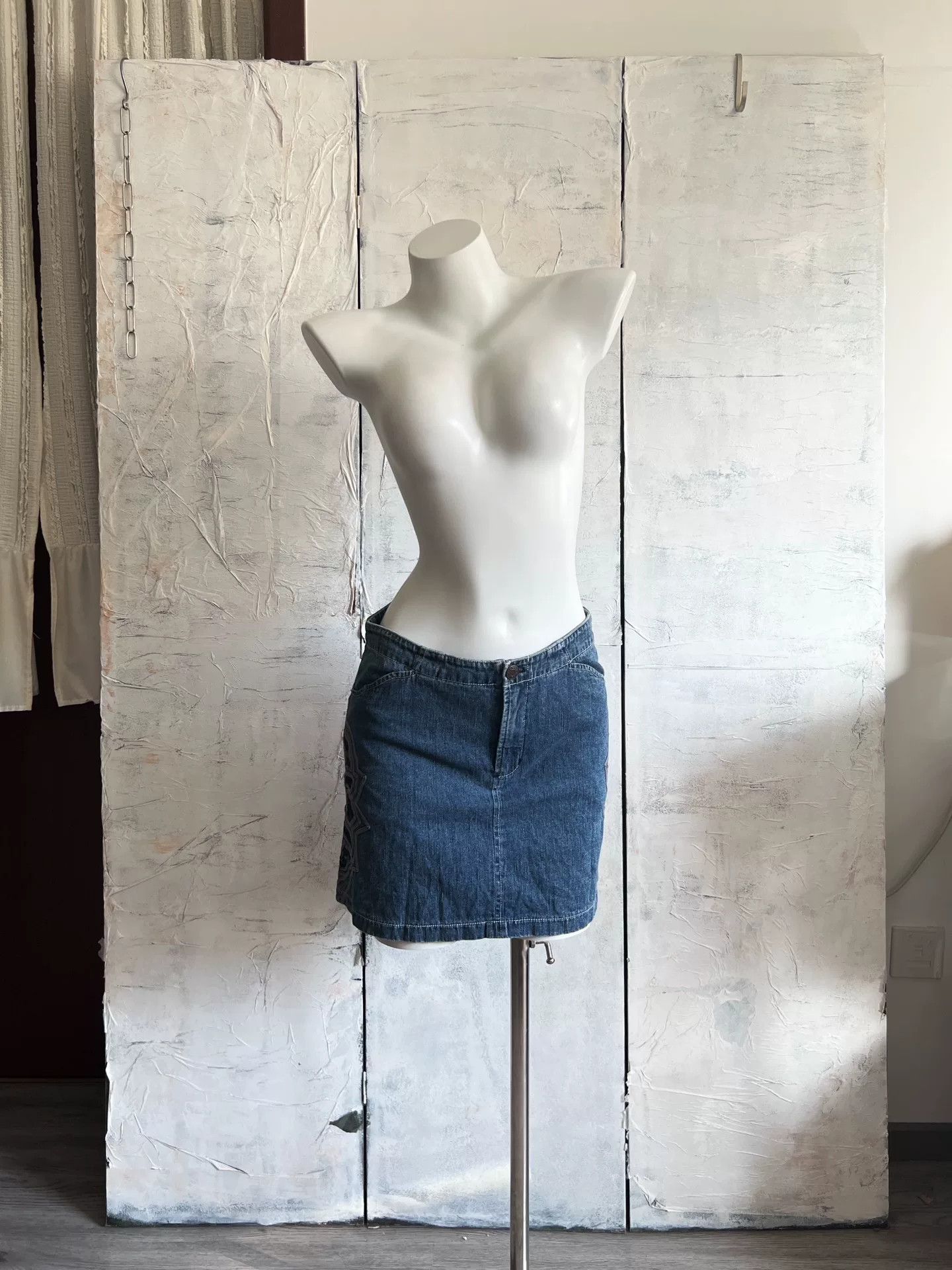 Vivienne Tam Vivienne Tam Lotus Embroidery Denim Skirt Size 38" / US 16 / IT 52 - 4 Thumbnail