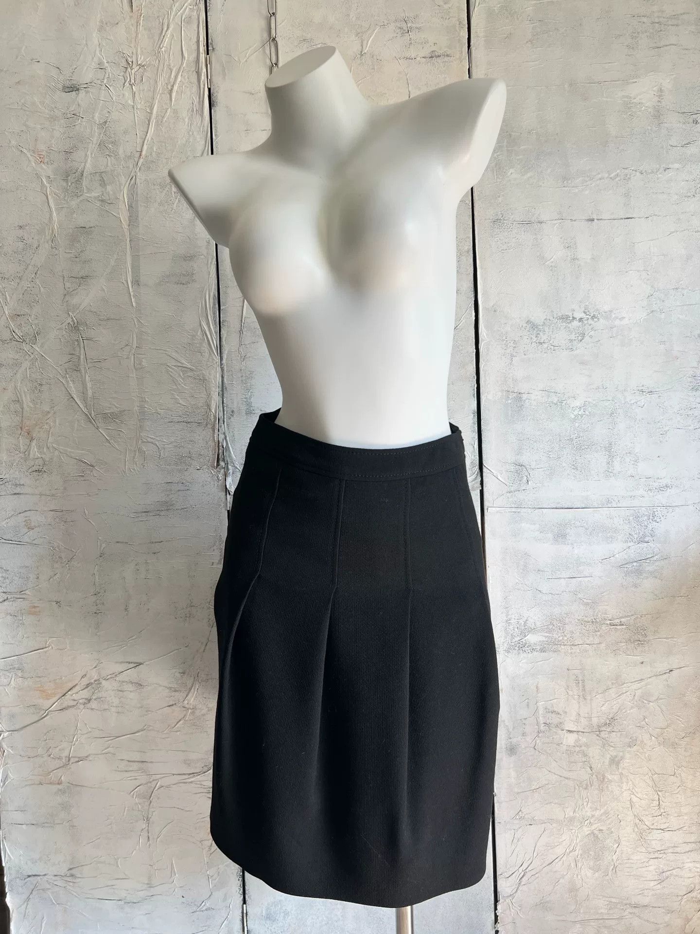 Moschino MOSCHINO Fall/Winter Black Skirt Size 36" / US 14 / IT 50 - 2 Thumbnail