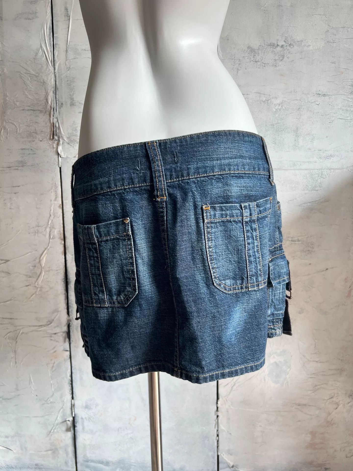 Dolce & Gabbana D&G Vintage Double Pocket Denim Mini Skirt Size 31" - 3 Thumbnail
