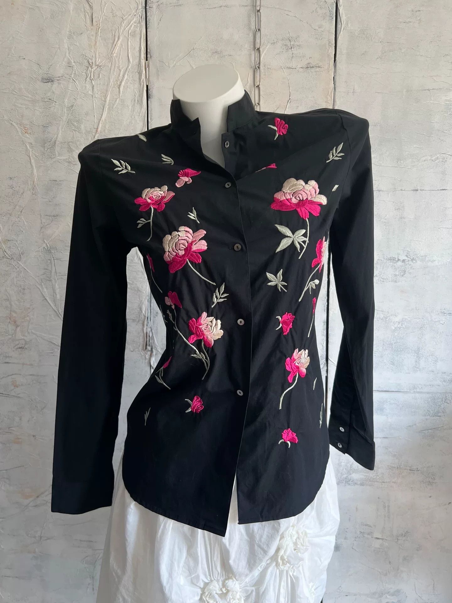 Vivienne Tam VIVIENNETAM Floral Embroidery Chinese Collar Shirt Size XS / US 0-2 / IT 36-38 - 2 Thumbnail