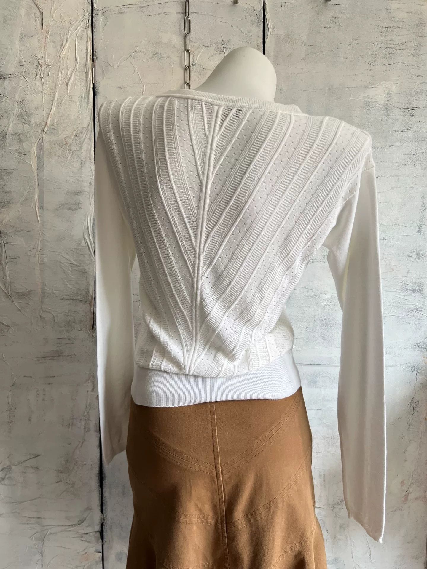 Max Mara Max Mara White Ribbed Long-Sleeve Knit Top Size M / US 6-8 / IT 42-44 - 6 Thumbnail