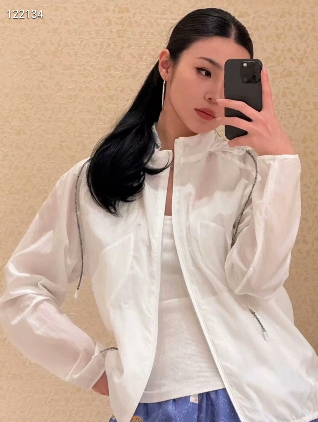 Louis Vuitton LV 2026 New White Hooded Sun Jacket Size XXS / US 00 / IT 34 - 8 Thumbnail