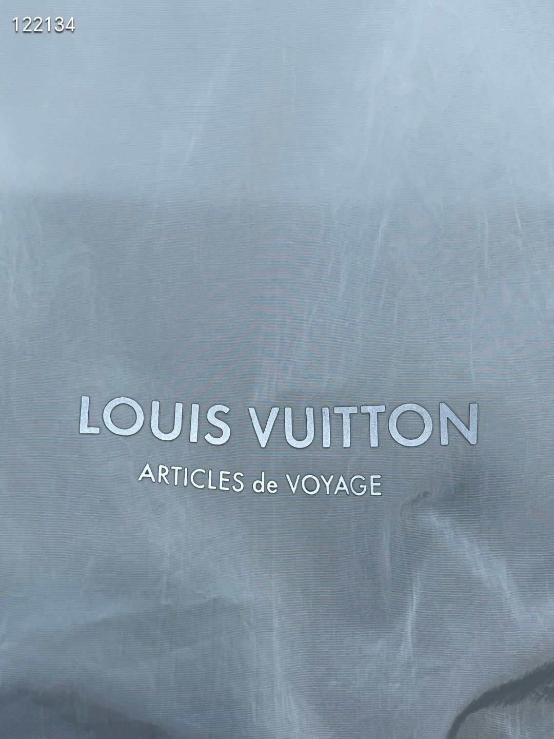 Louis Vuitton LV 2026 New White Hooded Sun Jacket Size XXS / US 00 / IT 34 - 3 Thumbnail