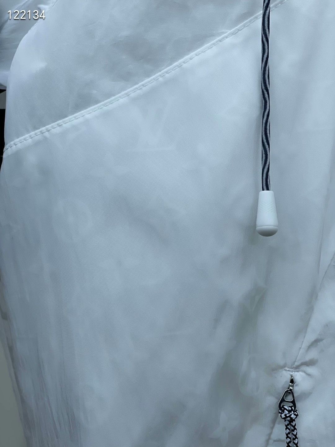 Louis Vuitton LV 2026 New White Hooded Sun Jacket Size XXS / US 00 / IT 34 - 5 Thumbnail