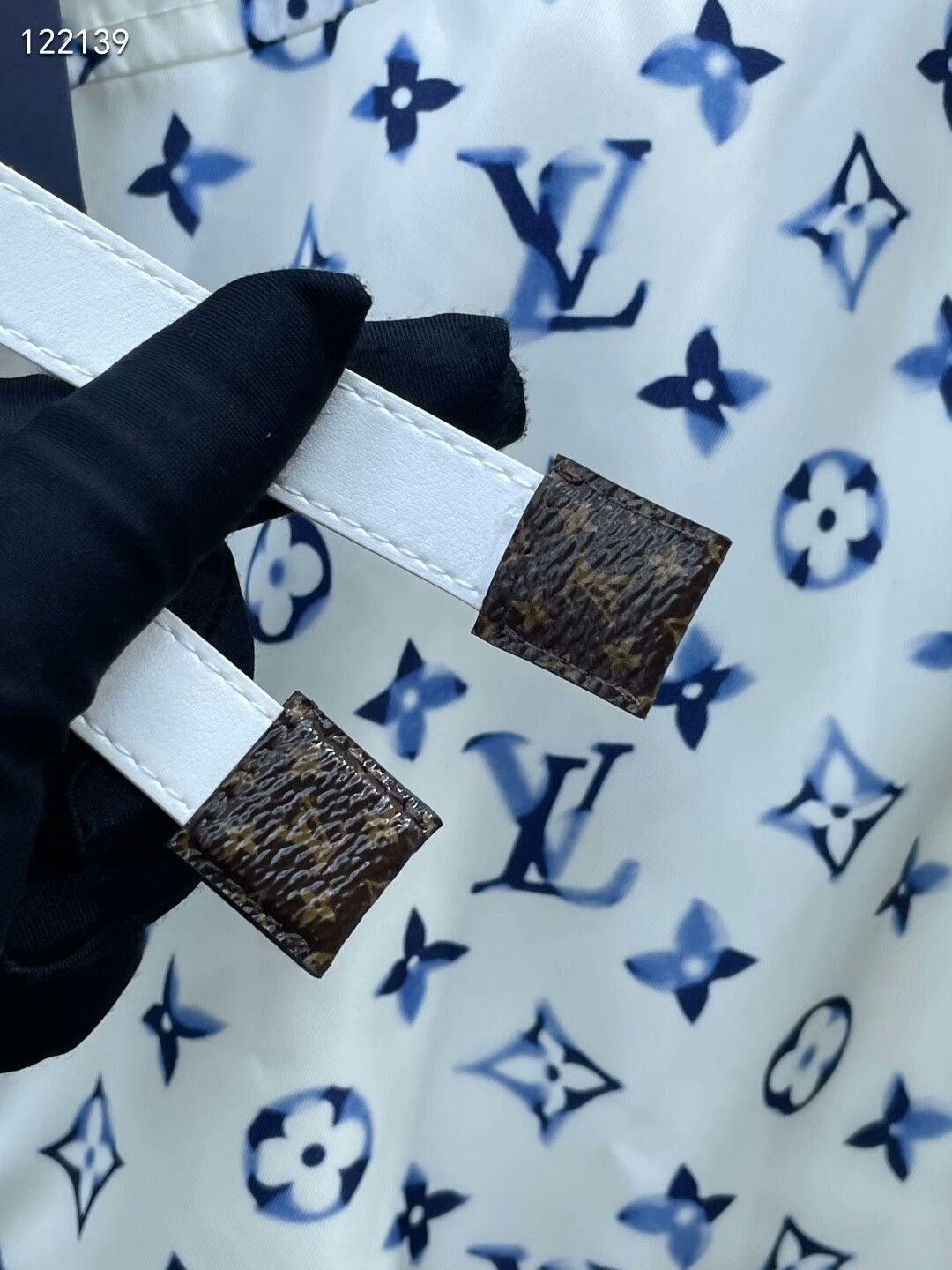 Louis Vuitton LV 25 Blue-White Ink Print Hooded Trench Size XXS / US 00 / IT 34 - 5 Thumbnail