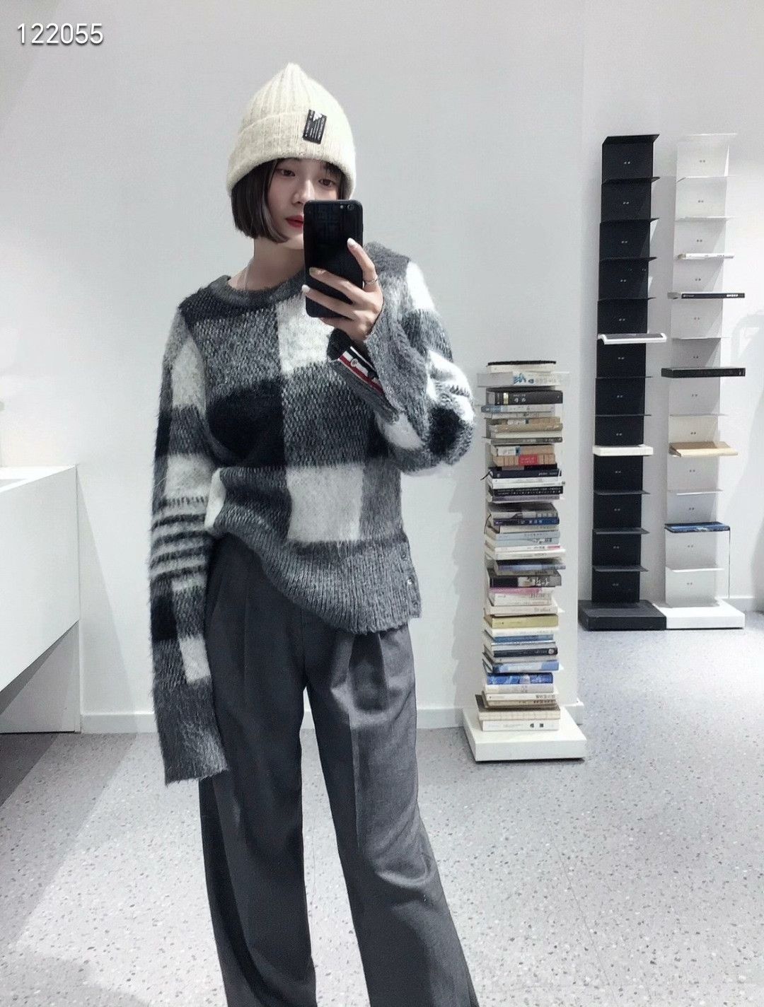 Thom Browne Thom Browne Mohair Gray Plaid Sweater Size US L / EU 52-54 / 3 - 7 Thumbnail