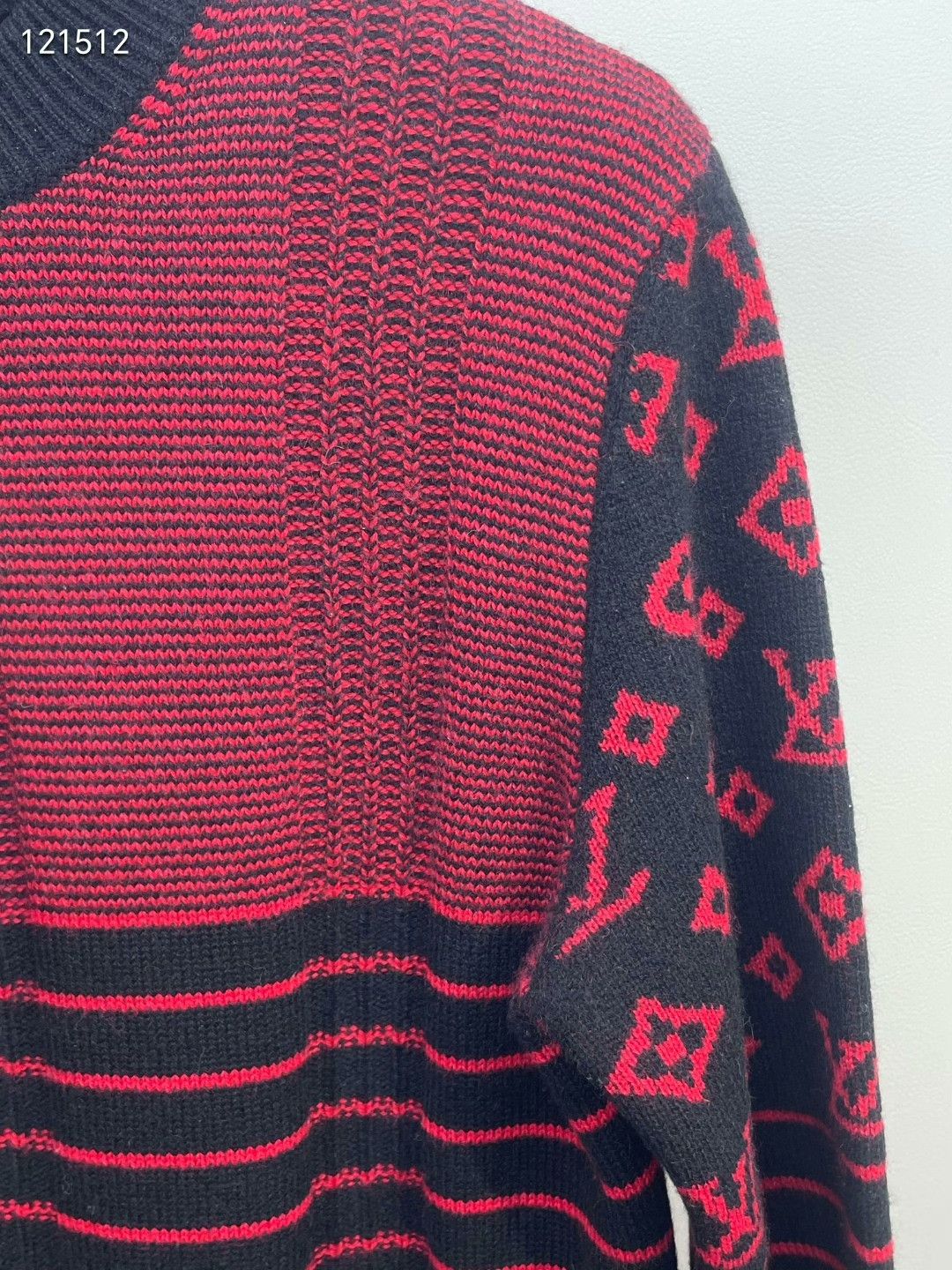Louis Vuitton LV Red Black Stripe Monogram Knit Size US M / EU 48-50 / 2 - 4 Thumbnail