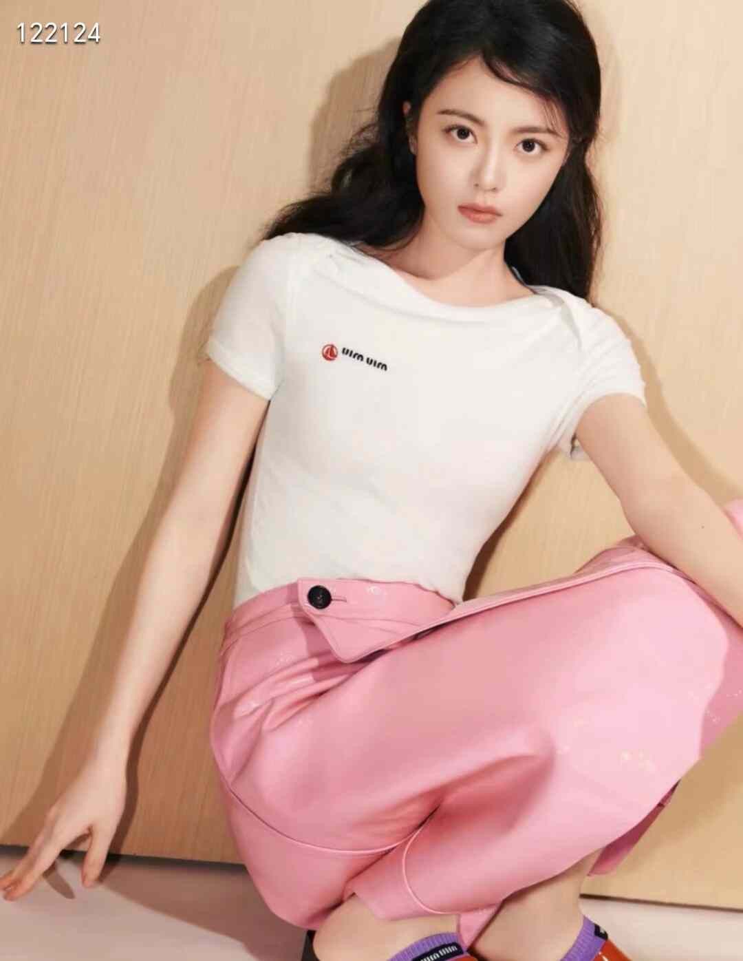 Miu Miu Miumiu Slim Lace Embroidered Short-Sleeve Size S / US 4 / IT 40 - 8 Thumbnail