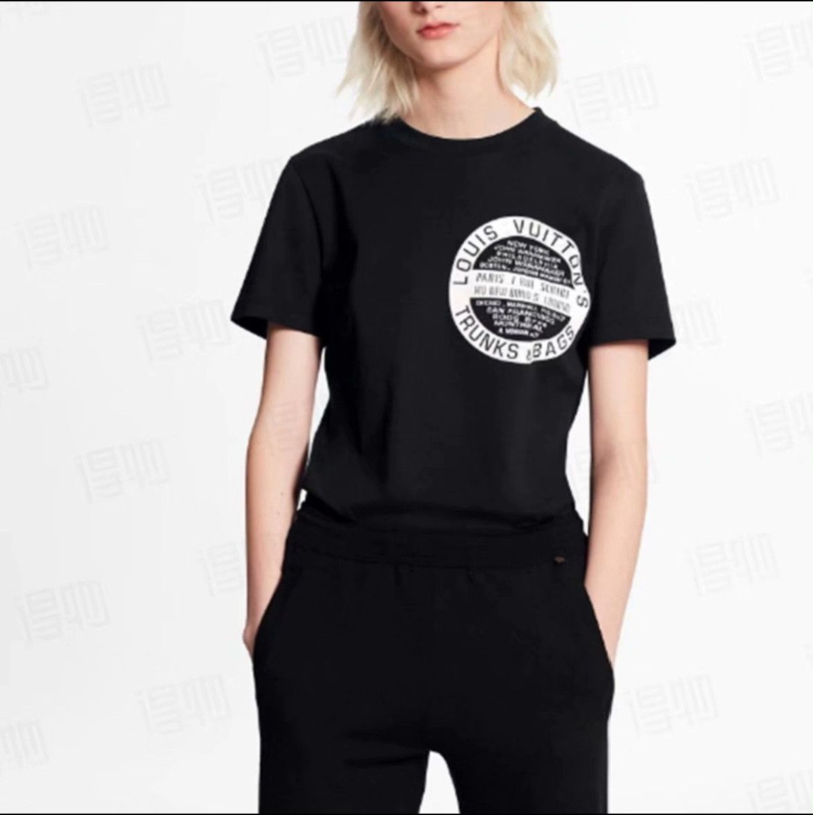 Louis Vuitton LV Black Short Sleeve T-shirt Size US S / EU 44-46 / 1 - 6 Thumbnail