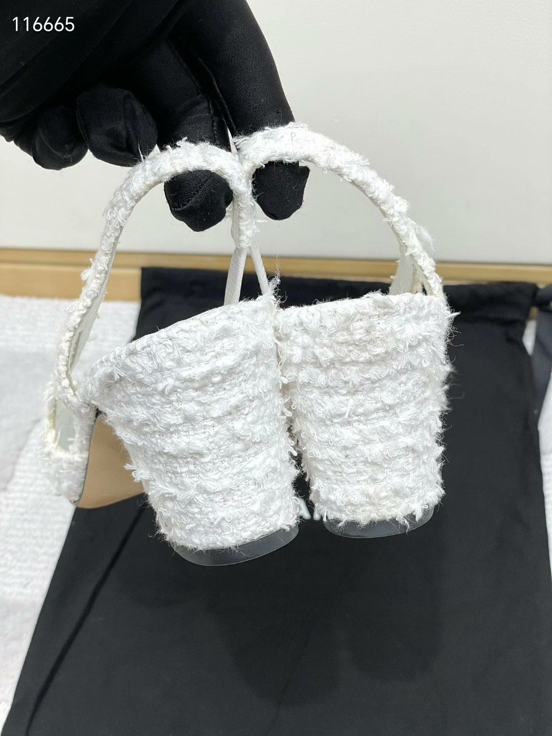Chanel Chanel Black White Leather Block Heel Sandals Size US 5 / IT 35 - 3 Thumbnail