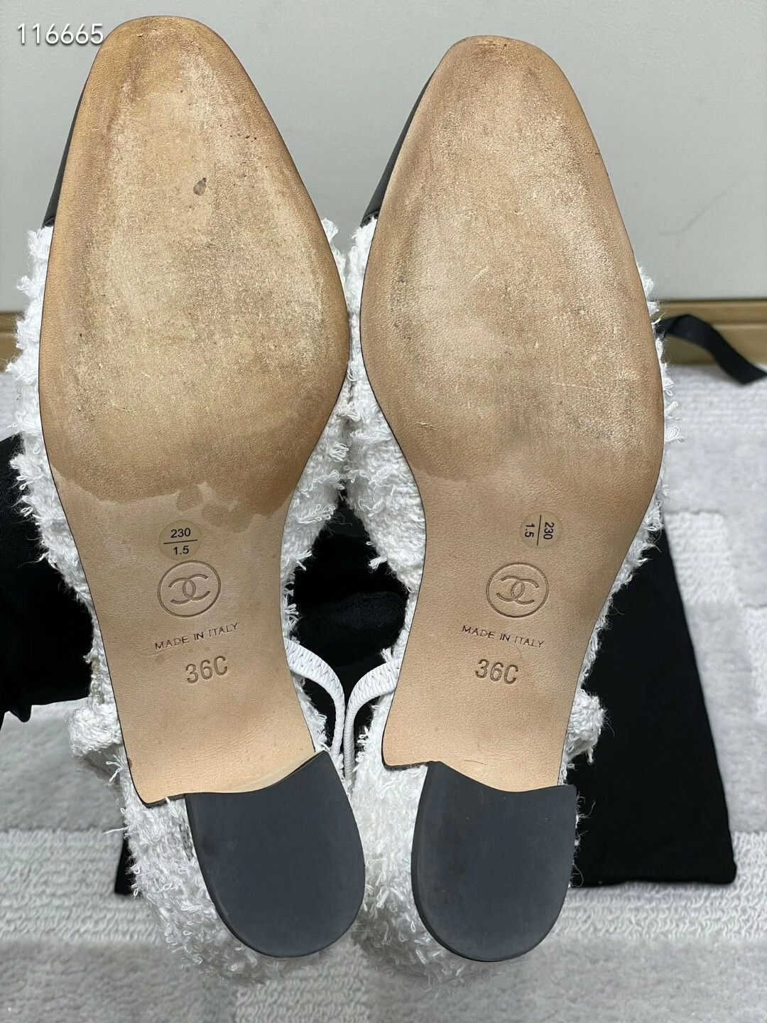 Chanel Chanel Black White Leather Block Heel Sandals Size US 5 / IT 35 - 6 Thumbnail