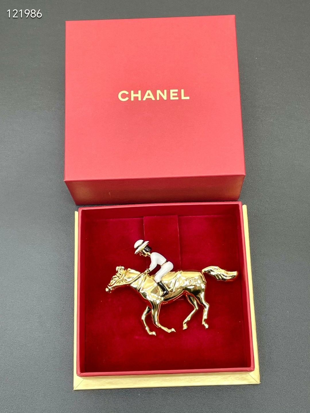 Chanel Chanel 2026 New Year Limited Brooch Size ONE SIZE - 9 Thumbnail