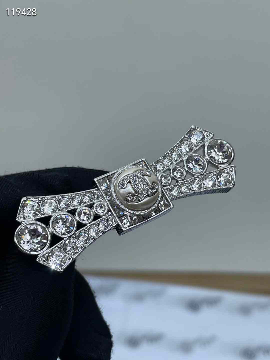 Chanel Chanel 23S Diamond Bow Brooch Size ONE SIZE - 6 Thumbnail