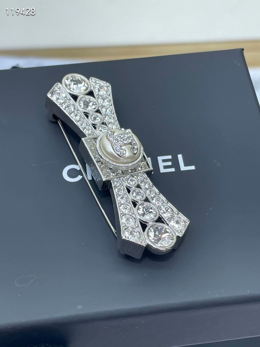 Chanel Chanel 23S Diamond Bow Brooch Size ONE SIZE - 3 Thumbnail