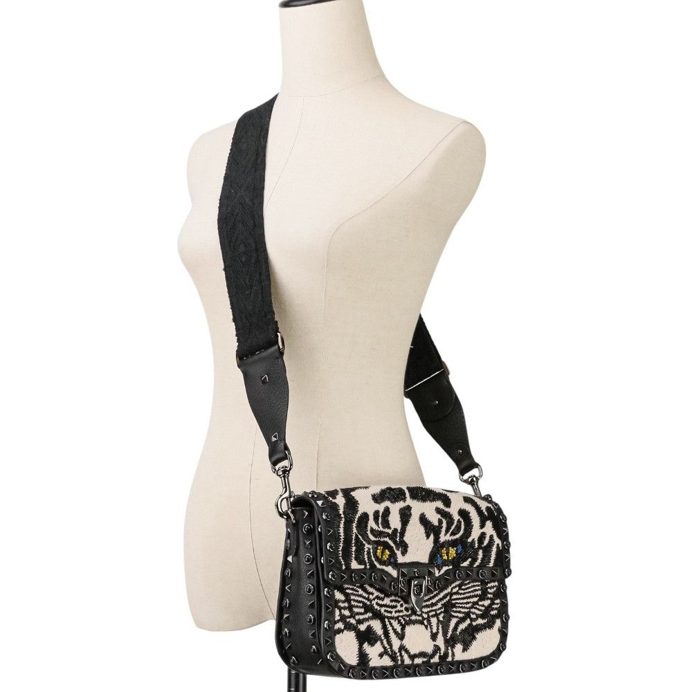 Valentino Valentino Valentino Garavani 1967 Guitar Rolling Rockstuds Tiger Shoulder Bag Leather Shoulder Bag DUTY FREE for USA Size ONE SIZE - 9 Thumbnail