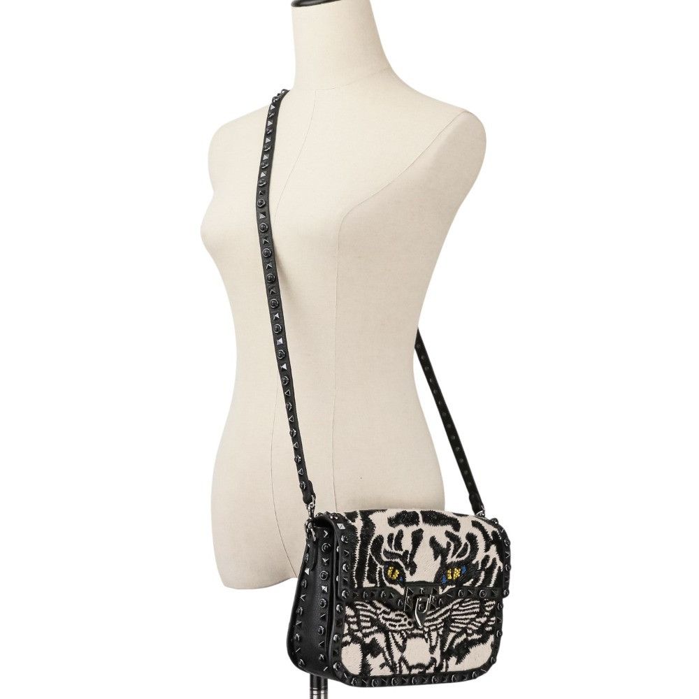 Valentino Valentino Valentino Garavani 1967 Guitar Rolling Rockstuds Tiger Shoulder Bag Leather Shoulder Bag DUTY FREE for USA Size ONE SIZE - 10 Thumbnail