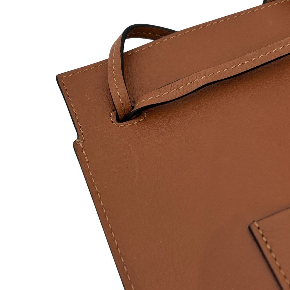 Loewe Loewe Loewe Anagram Dice Leather Phone Shoulder Bag Leather Crossbody Bag 062305 DUTY FREE for USA Size ONE SIZE - 15 Thumbnail