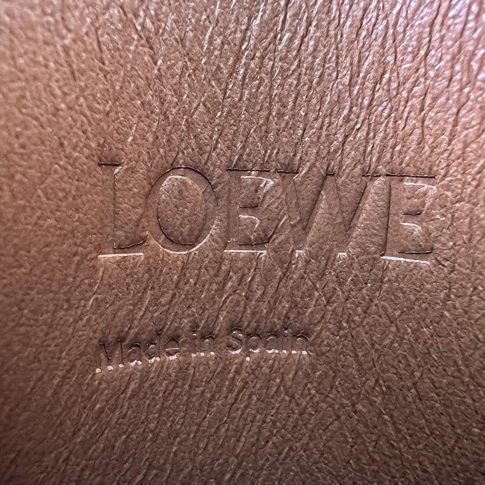 Loewe Loewe Loewe Anagram Dice Leather Phone Shoulder Bag Leather Crossbody Bag 062305 DUTY FREE for USA Size ONE SIZE - 11 Thumbnail