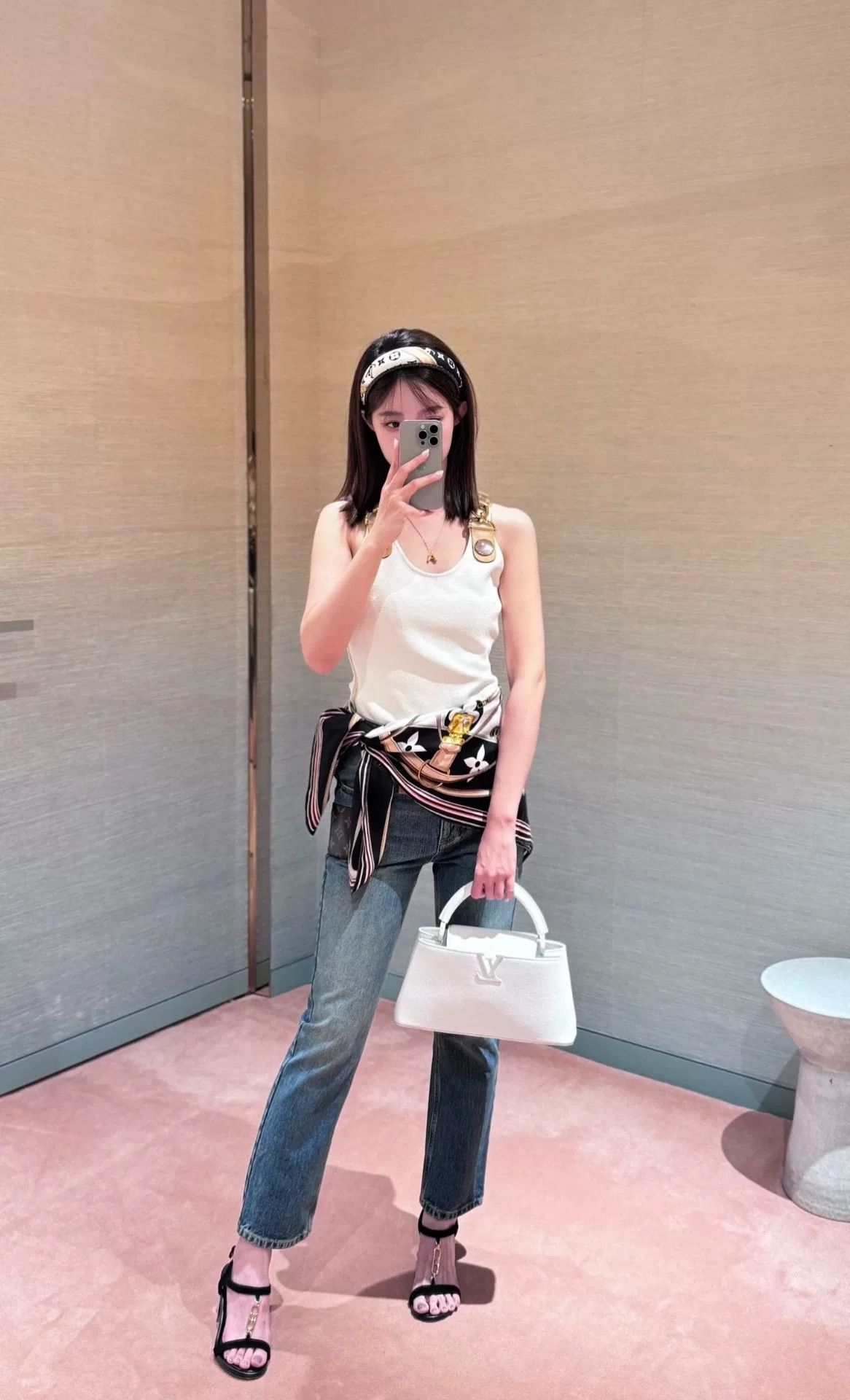 Louis Vuitton LV 24 Early Spring Show Vest Size XS / US 0-2 / IT 36-38 - 6 Thumbnail