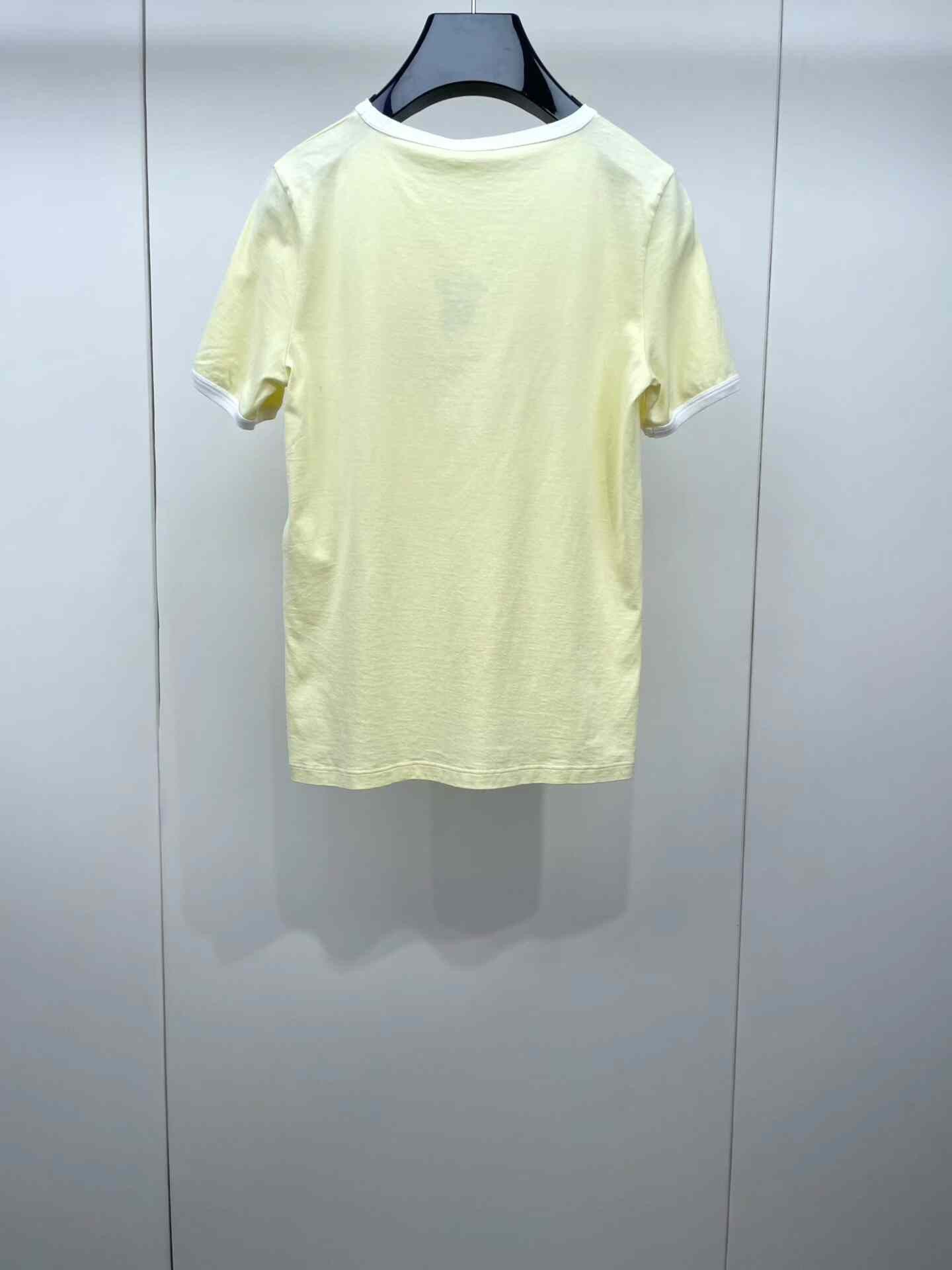 Celine Celine Yellow Letter Short-Sleeve T-Shirt Size XS / US 0-2 / IT 36-38 - 2 Thumbnail