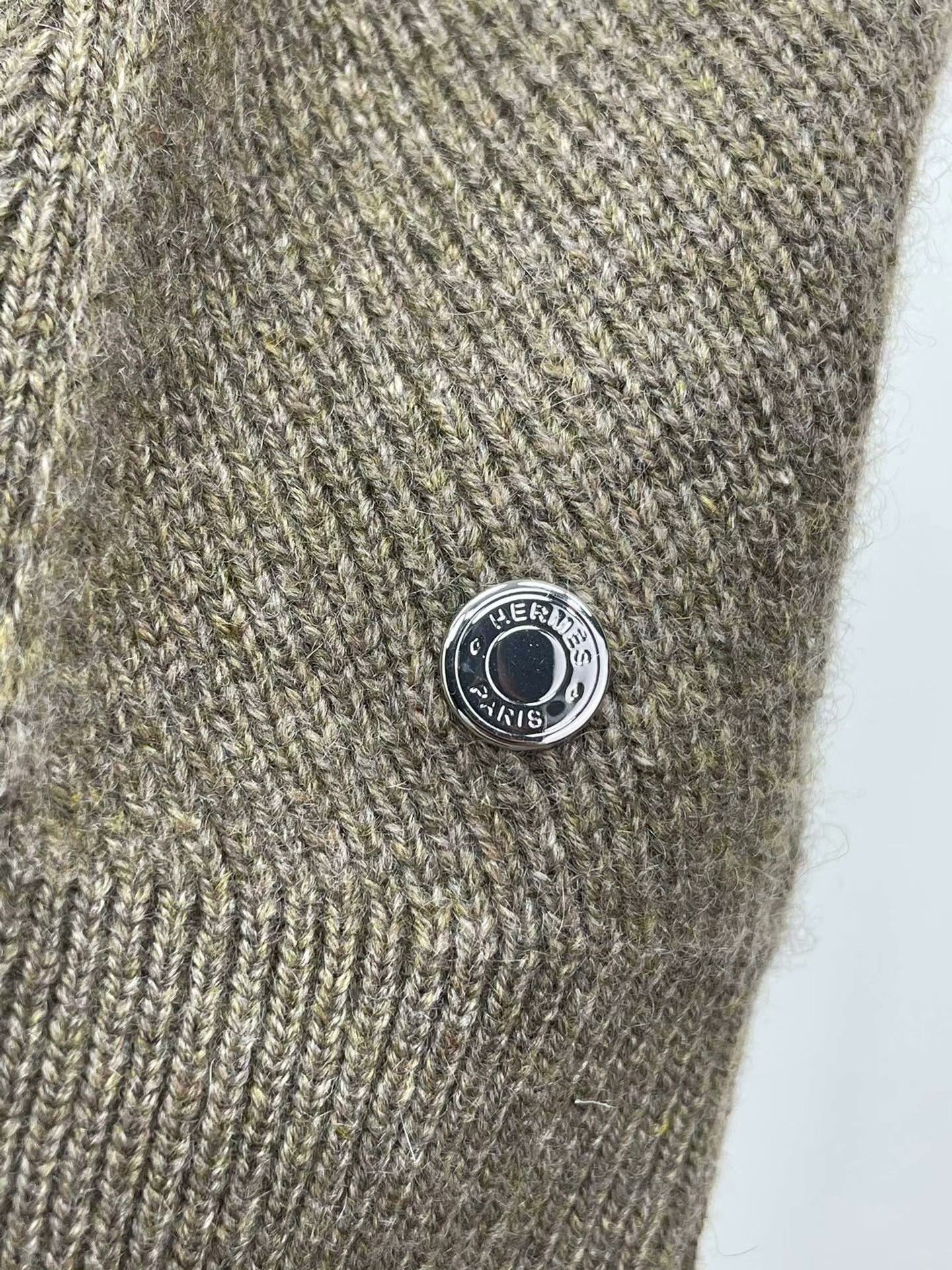 Hermes Hermes Light Green Knitted Vest Size XS / US 0-2 / IT 36-38 - 3 Thumbnail