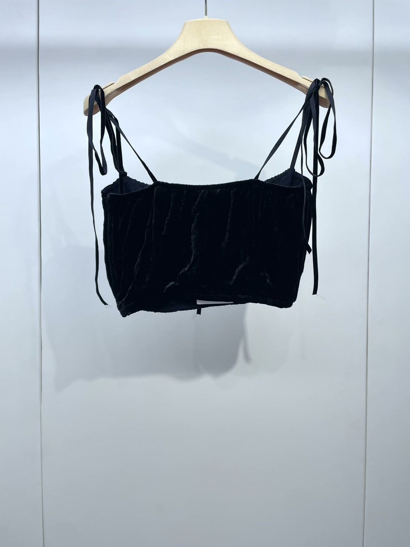 Miu Miu Miu Miu Black Velvet Bow Tie Vest Size S / US 4 / IT 40 - 2 Thumbnail