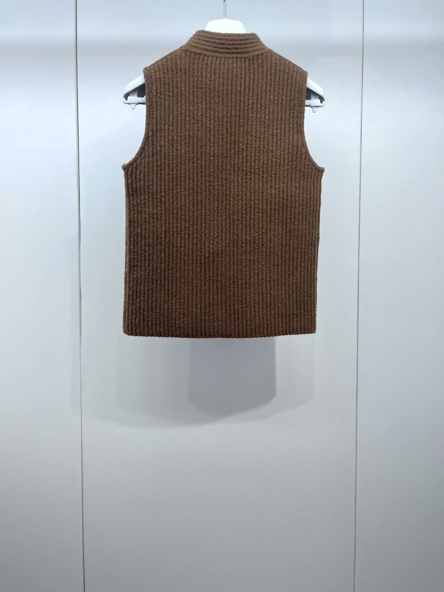 Hermes Hermes Brown Vertical Stripe Knit Vest Size S / US 4 / IT 40 - 2 Thumbnail