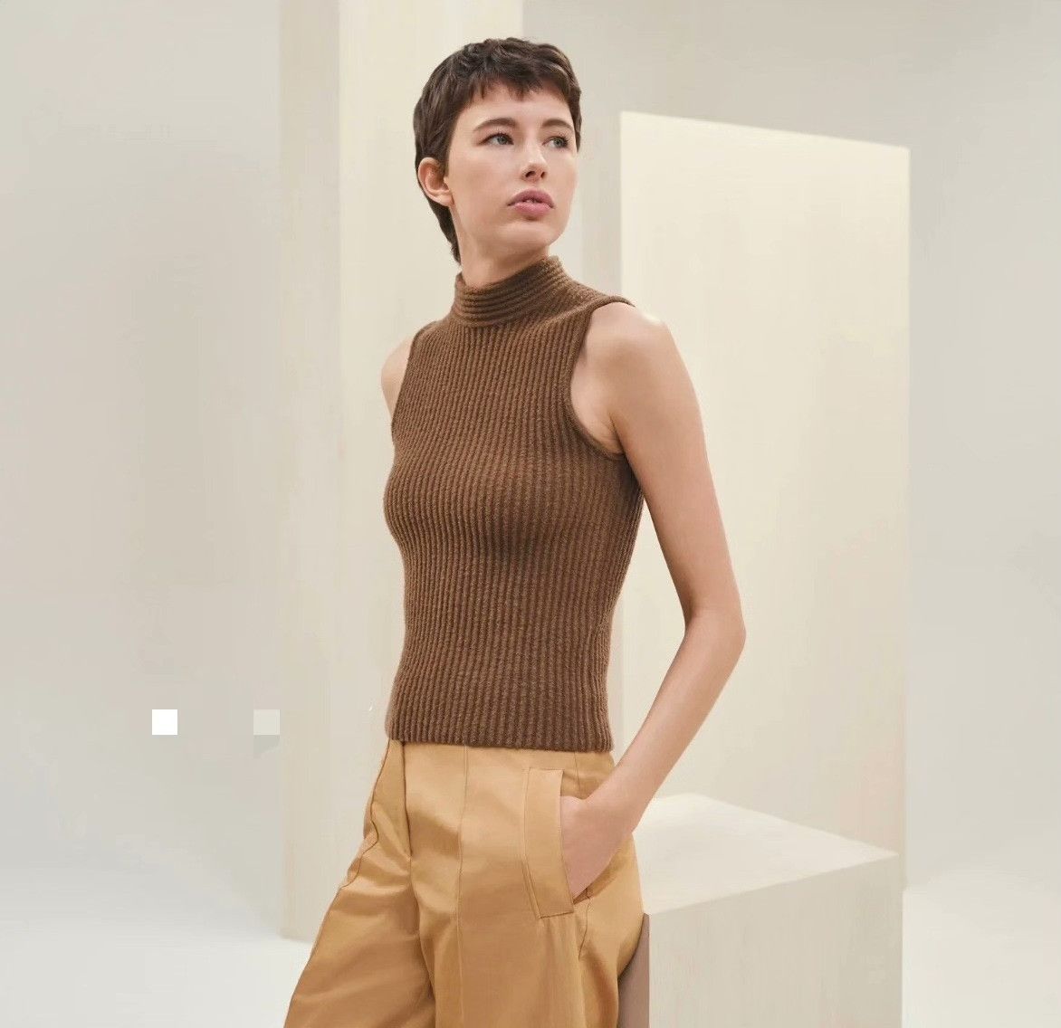 Hermes Hermes Brown Vertical Stripe Knit Vest Size S / US 4 / IT 40 - 6 Thumbnail