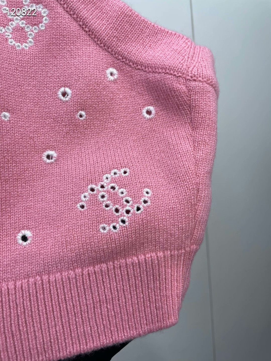 Chanel Chanel Pink Knit Vest Size S / US 4 / IT 40 - 4 Thumbnail