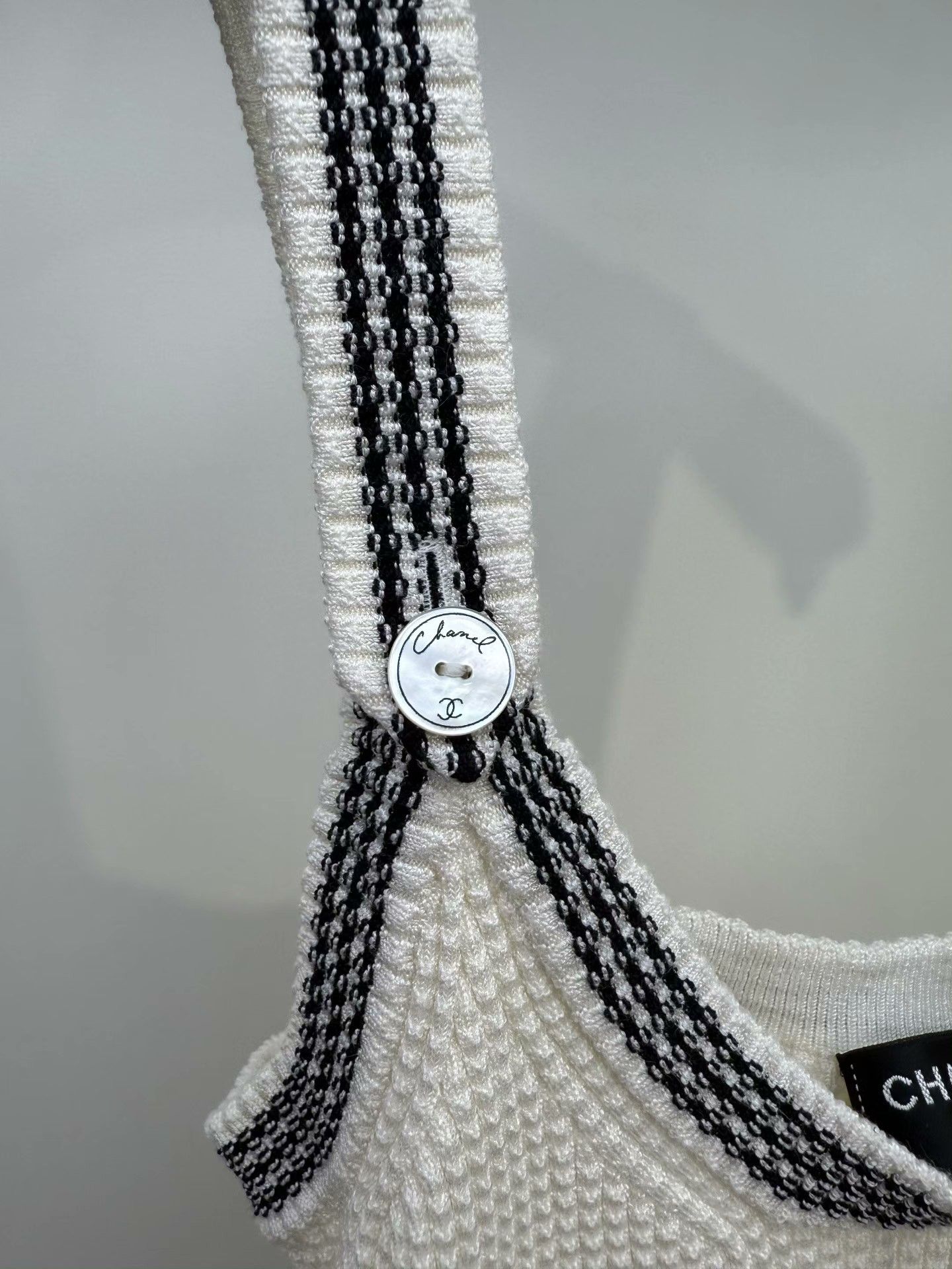 Chanel Chanel 22 Early Spring Knit Vest Size XXS / US 00 / IT 34 - 3 Thumbnail