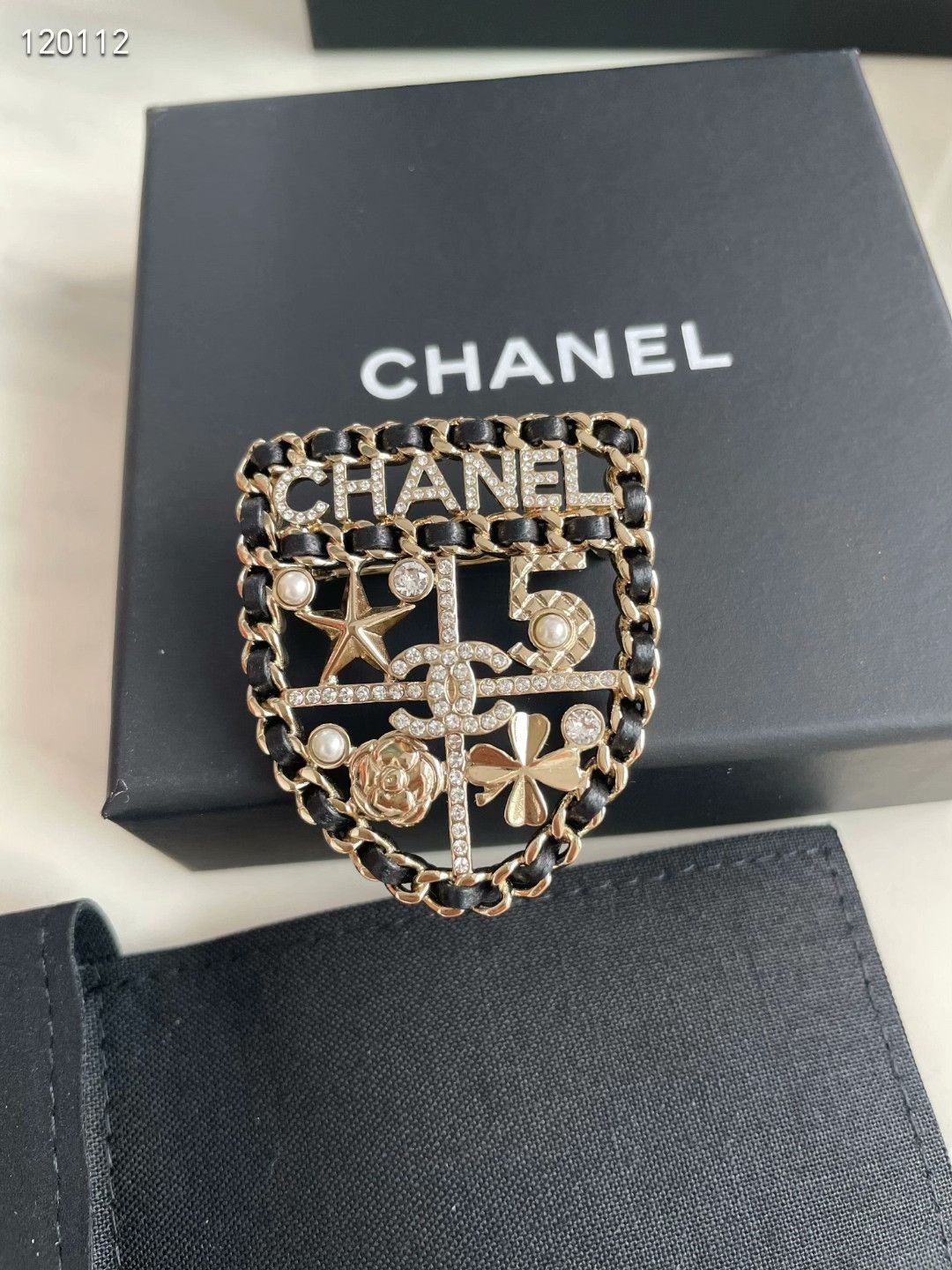Chanel Chanel 23V Shield Brooch Size ONE SIZE - 5 Thumbnail