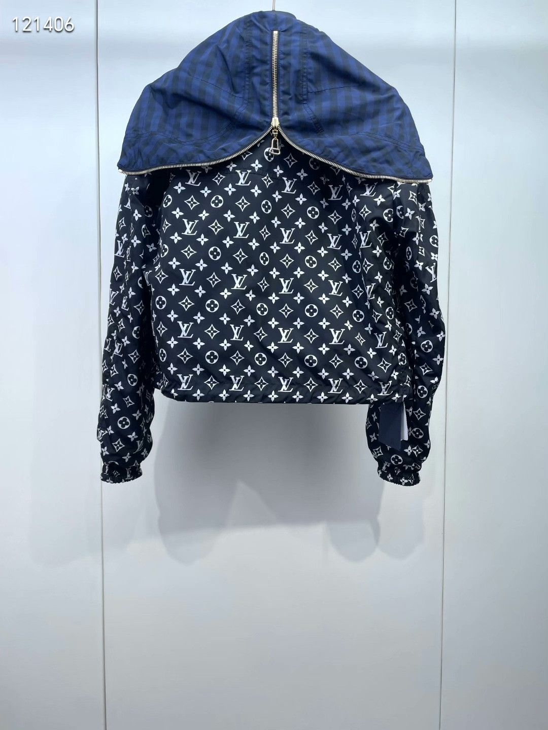 Louis Vuitton LV 2025 Plaid Monogram Reversible Jacket Size US XXS / EU 40 - 4 Thumbnail